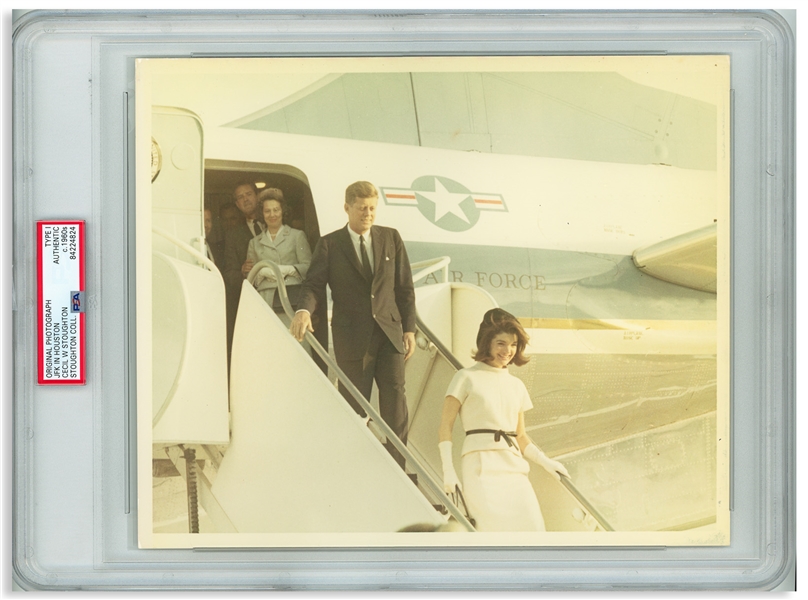 Original 10'' x 8'' Photo of John and Jackie Kennedy Taken by Cecil W. Stoughton the Day Before the Assassination -- Encapsulated & Authenticated by PSA as Type I Photograph
